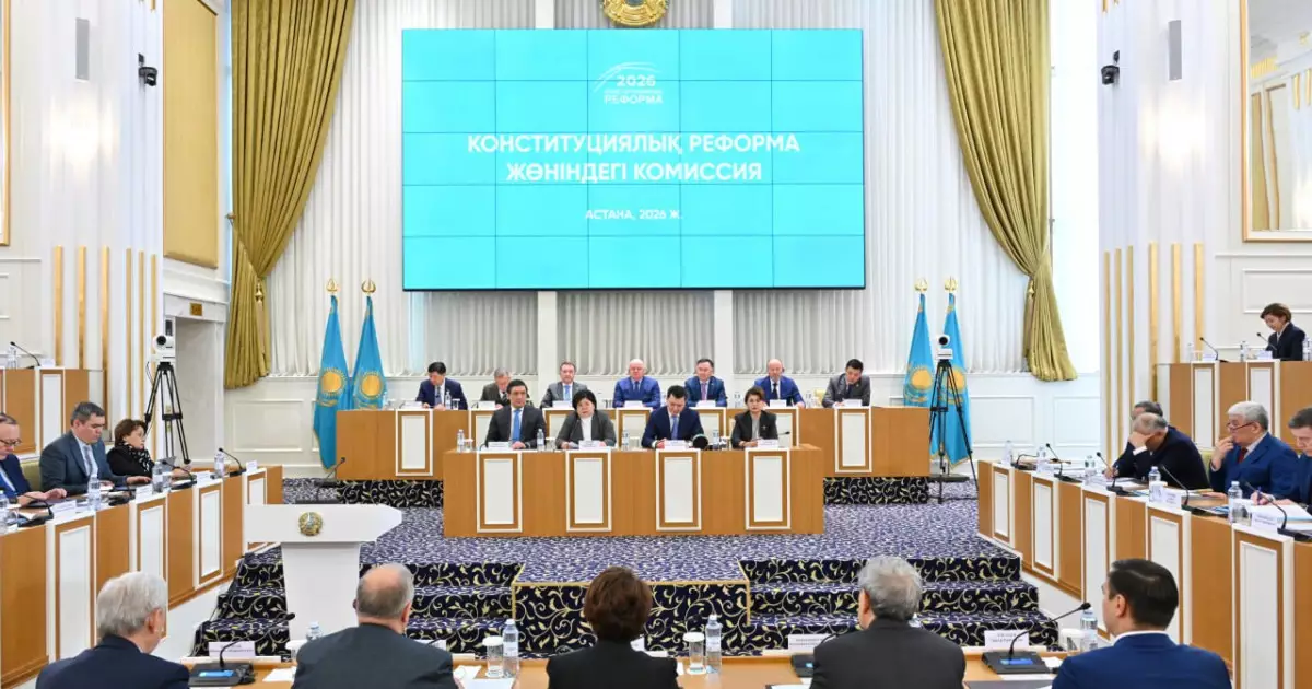   Жаңа Конституцияның жобасы: Ата Заңға өзгертулер жалпыхалықтық референдум арқылы ғана іске асады   