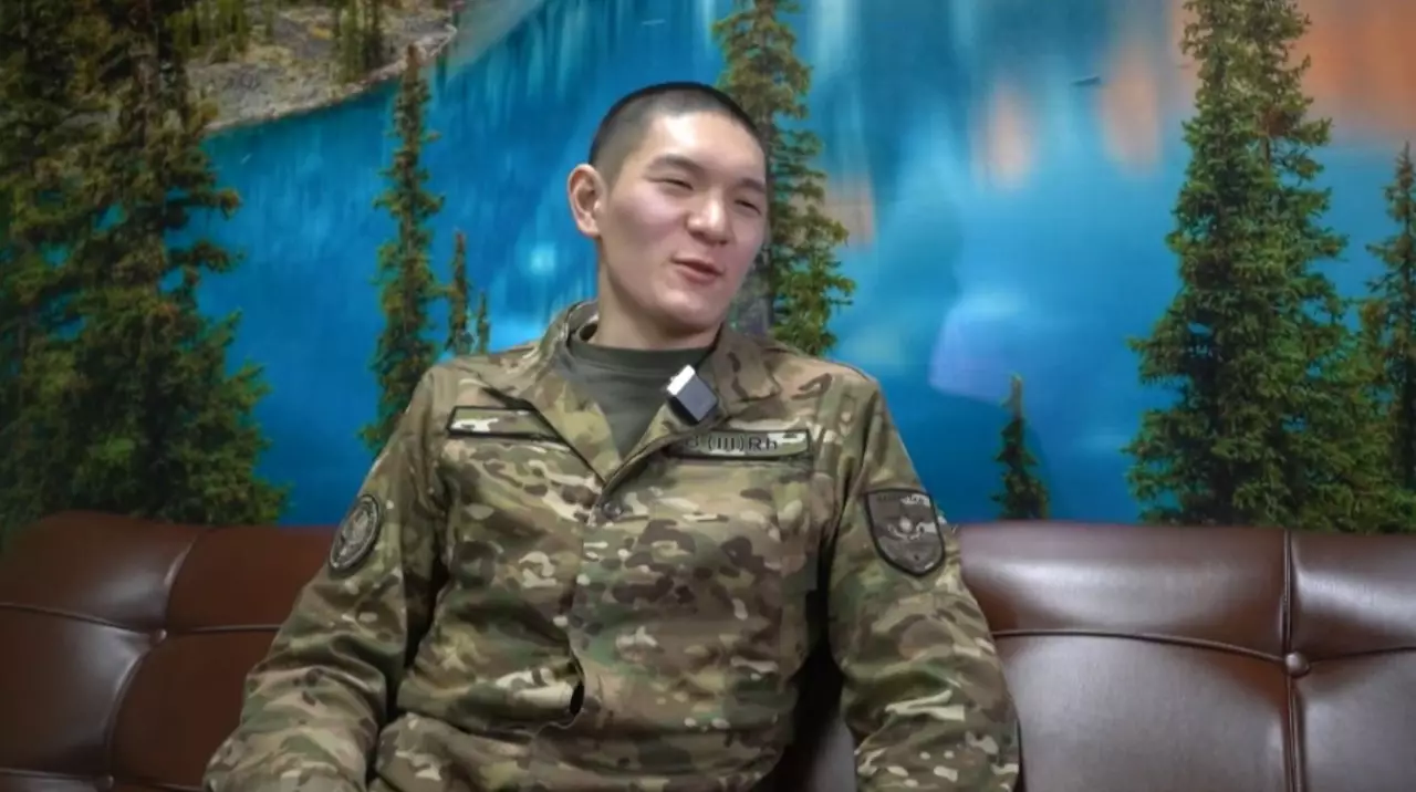 Коньки спортынан әлем чемпионатының күміс жүлдегері әскери борышын өтеп жүр