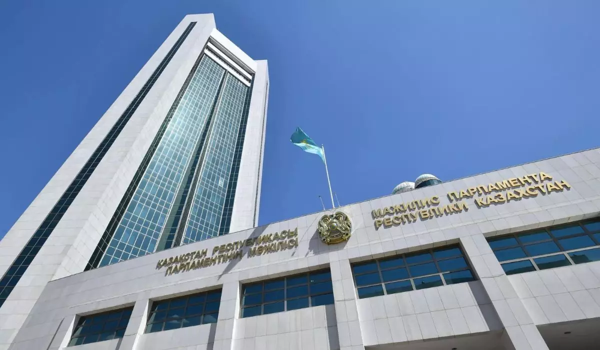 Жаңа Конституция қабылданған соң 2026 жылдың жазында Парламент сайлауы өтпек