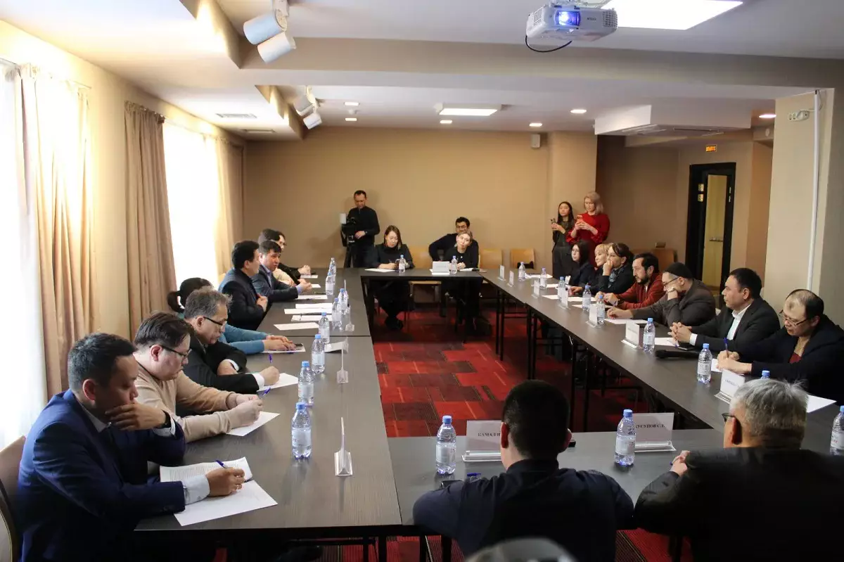 Сарапшылар Конституция жобасындағы саяси жаңғыртудың басымдықтарын айқындады