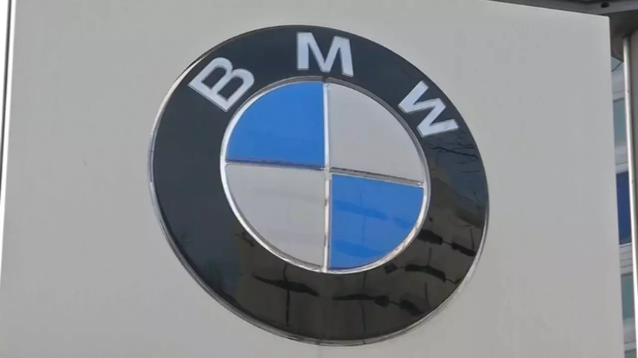 BMW отзывает сотни тысяч автомобилей в мире