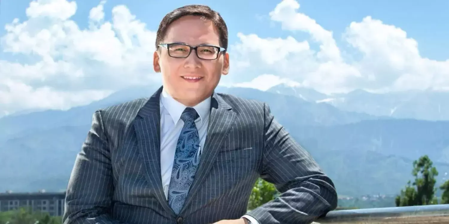 1,7 млрд теңге жымқырған экс-ректор мерзімінен бұрын босап шықты