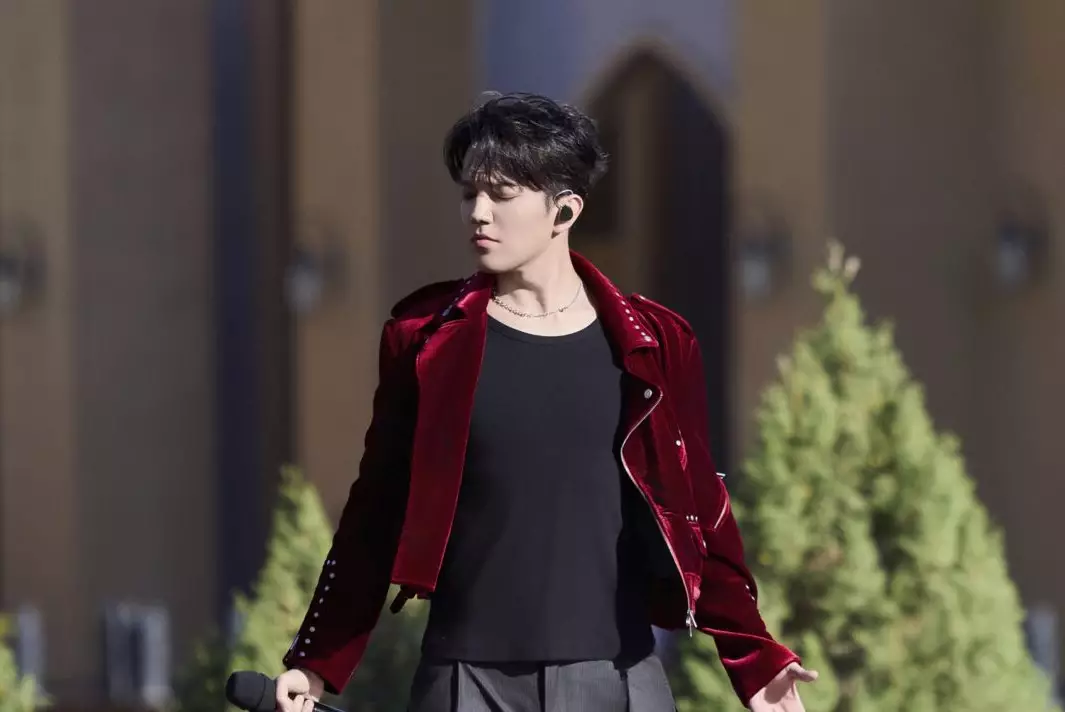 Димаш Кудайберген обрадовал своих поклонников новым клипом