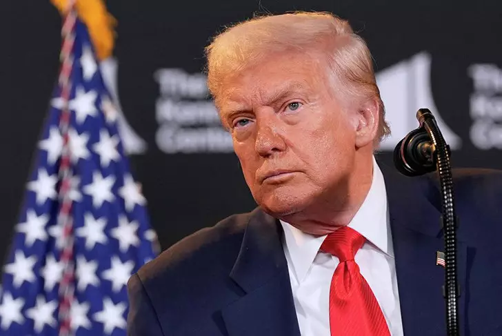 Трамп заслушает доклад разведки на фоне напряженности с Ираном