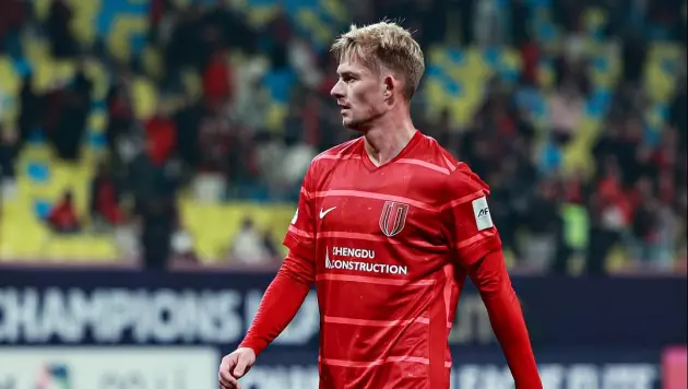 Экс-лидер "Кайрата" дебютировал за новый клуб в Лиге чемпионов