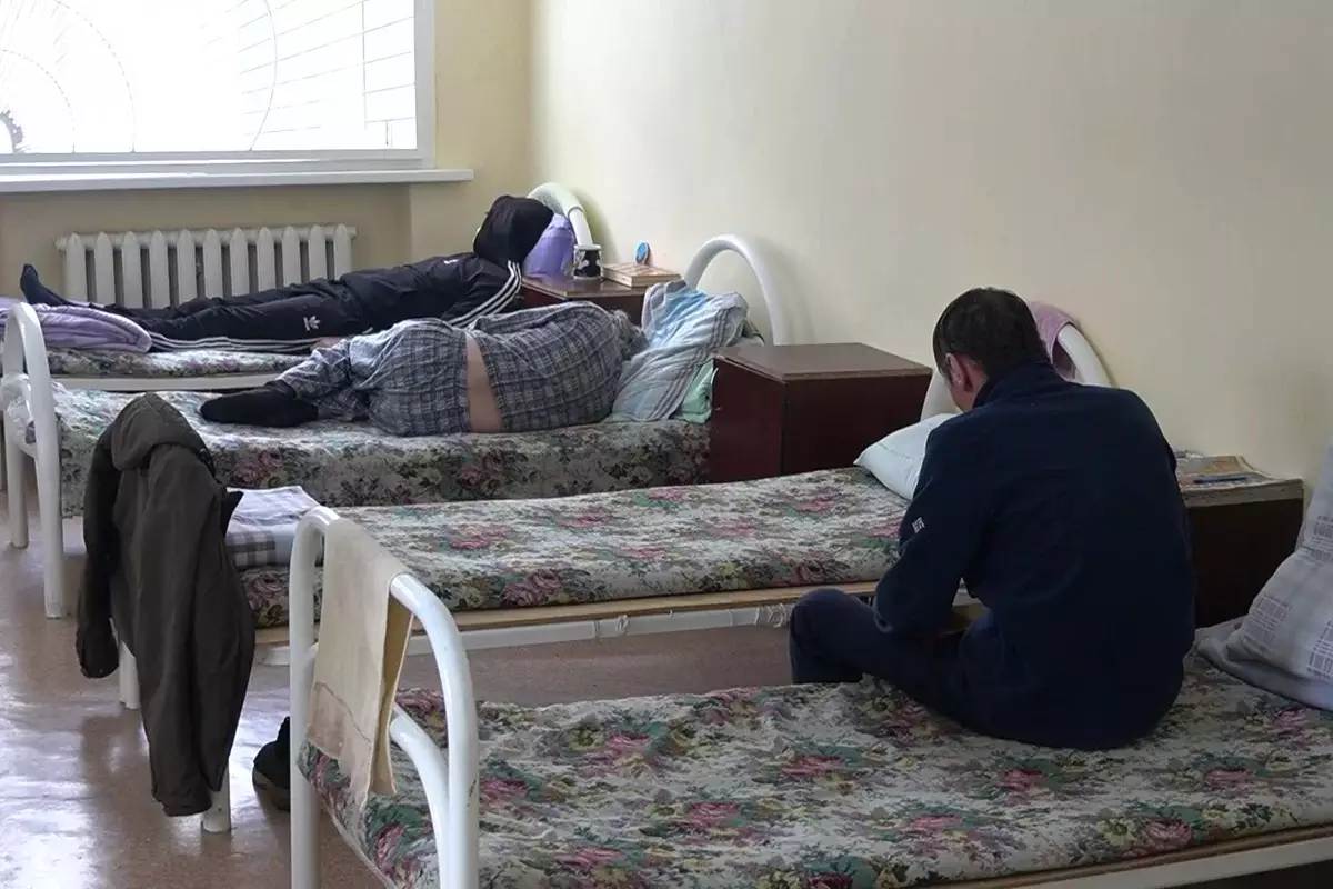 В группе риска молодежь: в ЗКО на наркологическом учете состоят свыше 700 человек