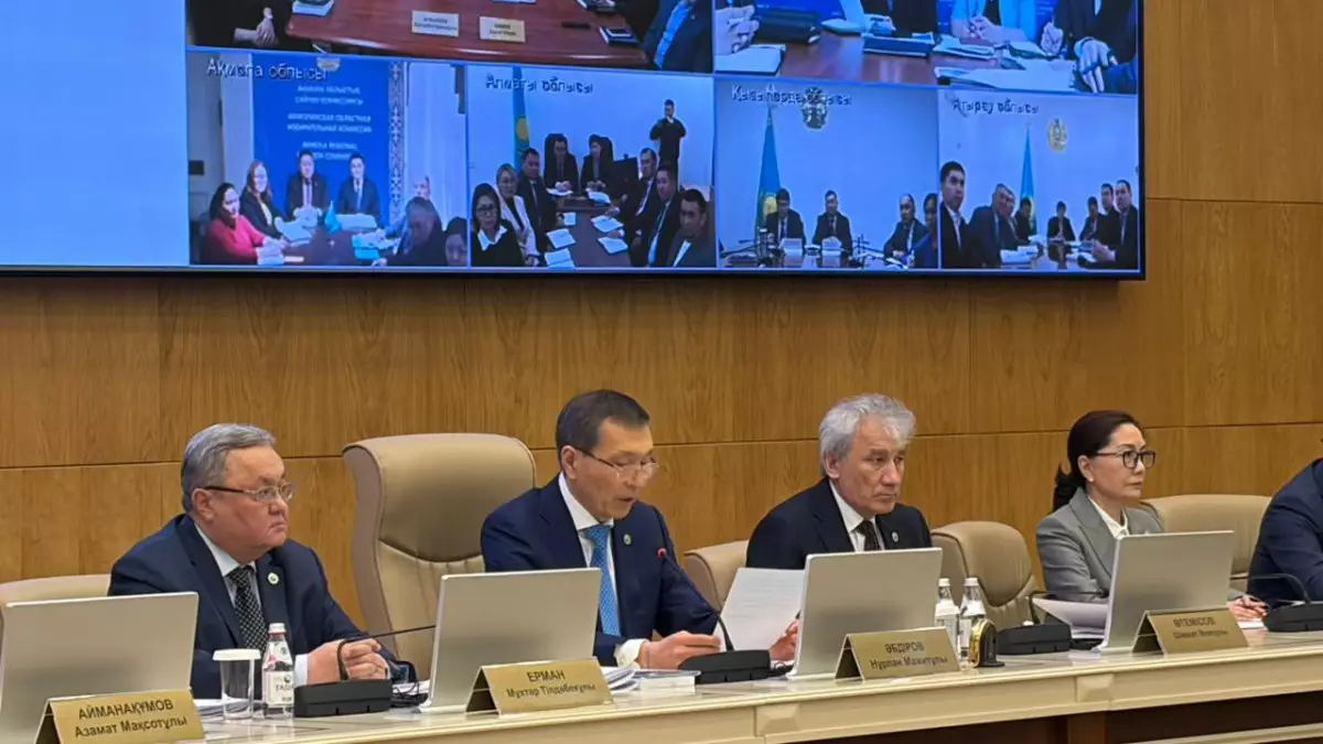 Жаңа Конституция бойынша референдумда қандай сұрақ қойылады?