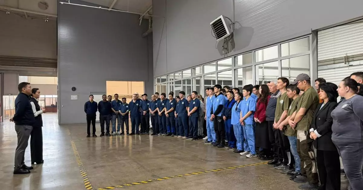  Столичные работники предприятия поддержали проект новой Конституции 