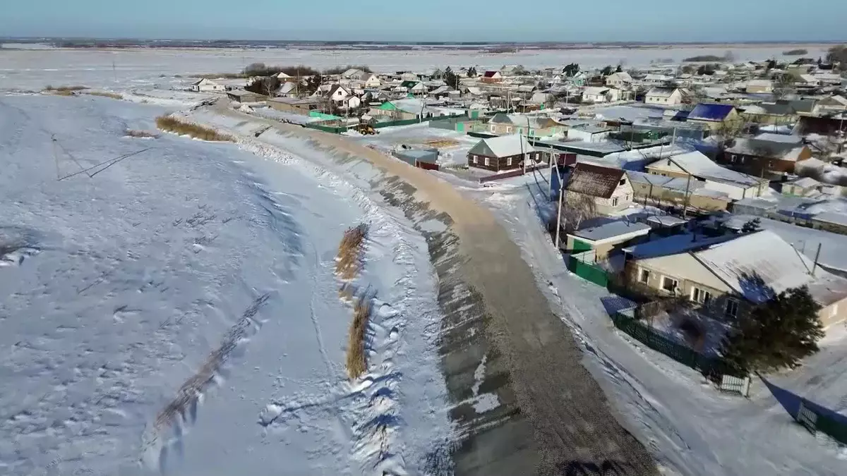 С тревогой на душе: жители СКО опасаются подтоплений из-за новой дамбы