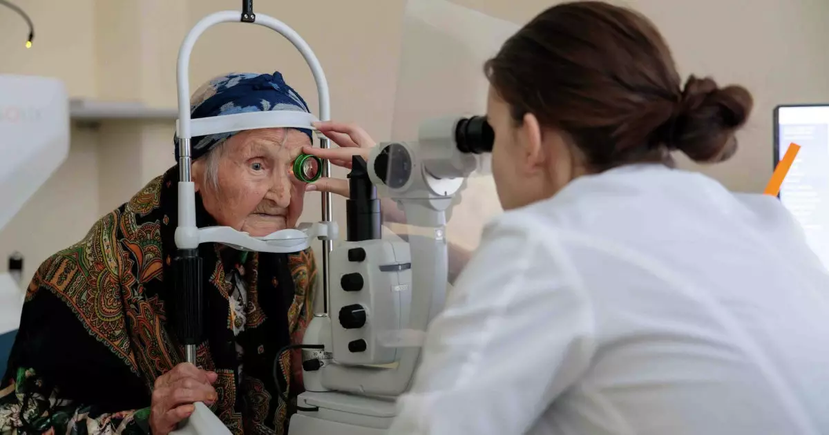  Дәрігерлер 111 жастағы қарияның көру қабілетін қалпына келтірді 