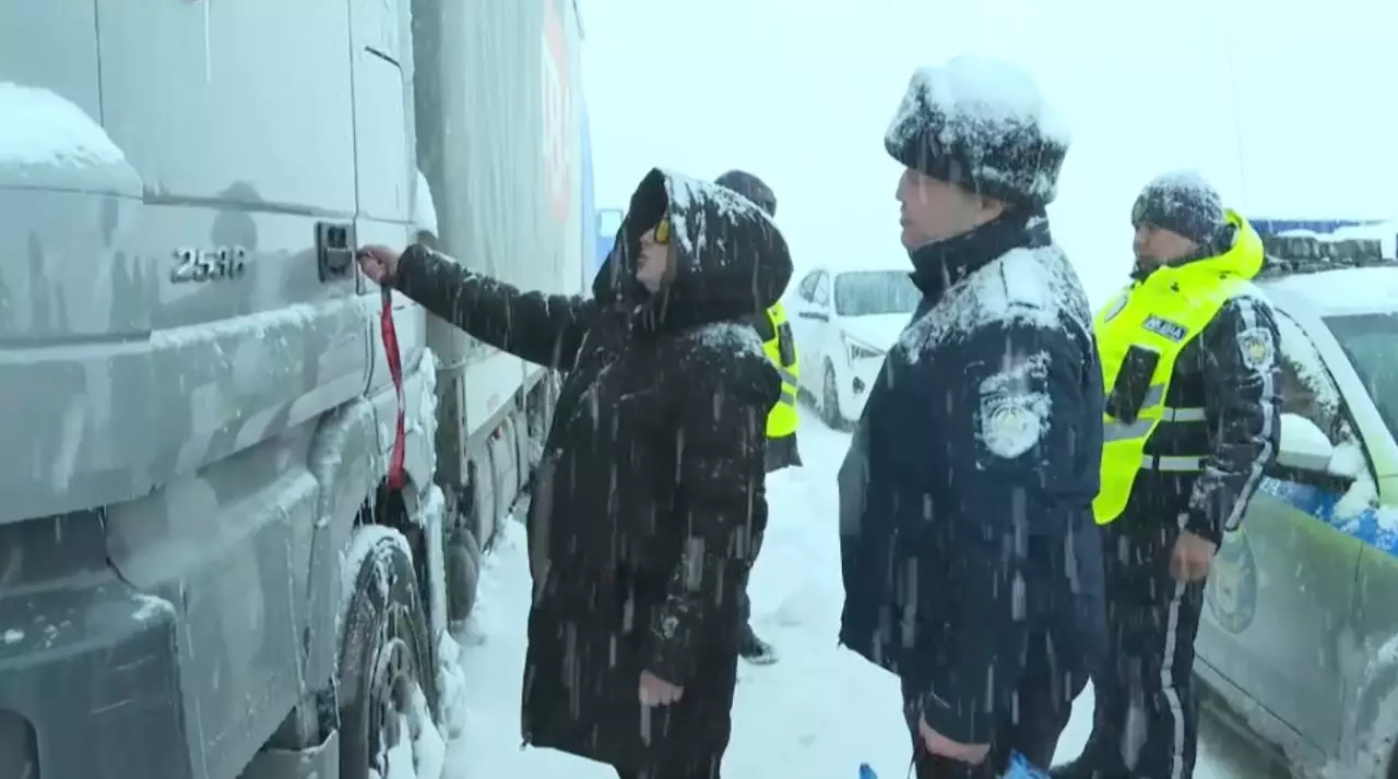 Жамбыл облысында бірнеше бағыт бойынша жолдар жабылды