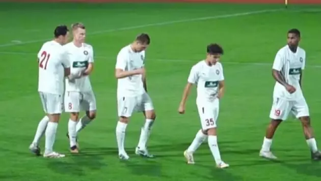 Клуб КПЛ забил три гола и обыграл двукратного чемпиона