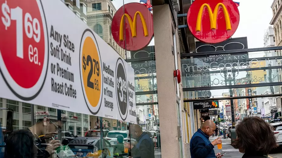 McDonald’s находит успешную формулу в комбо-предложениях по выгодной цене, поскольку клиенты возвращаются.