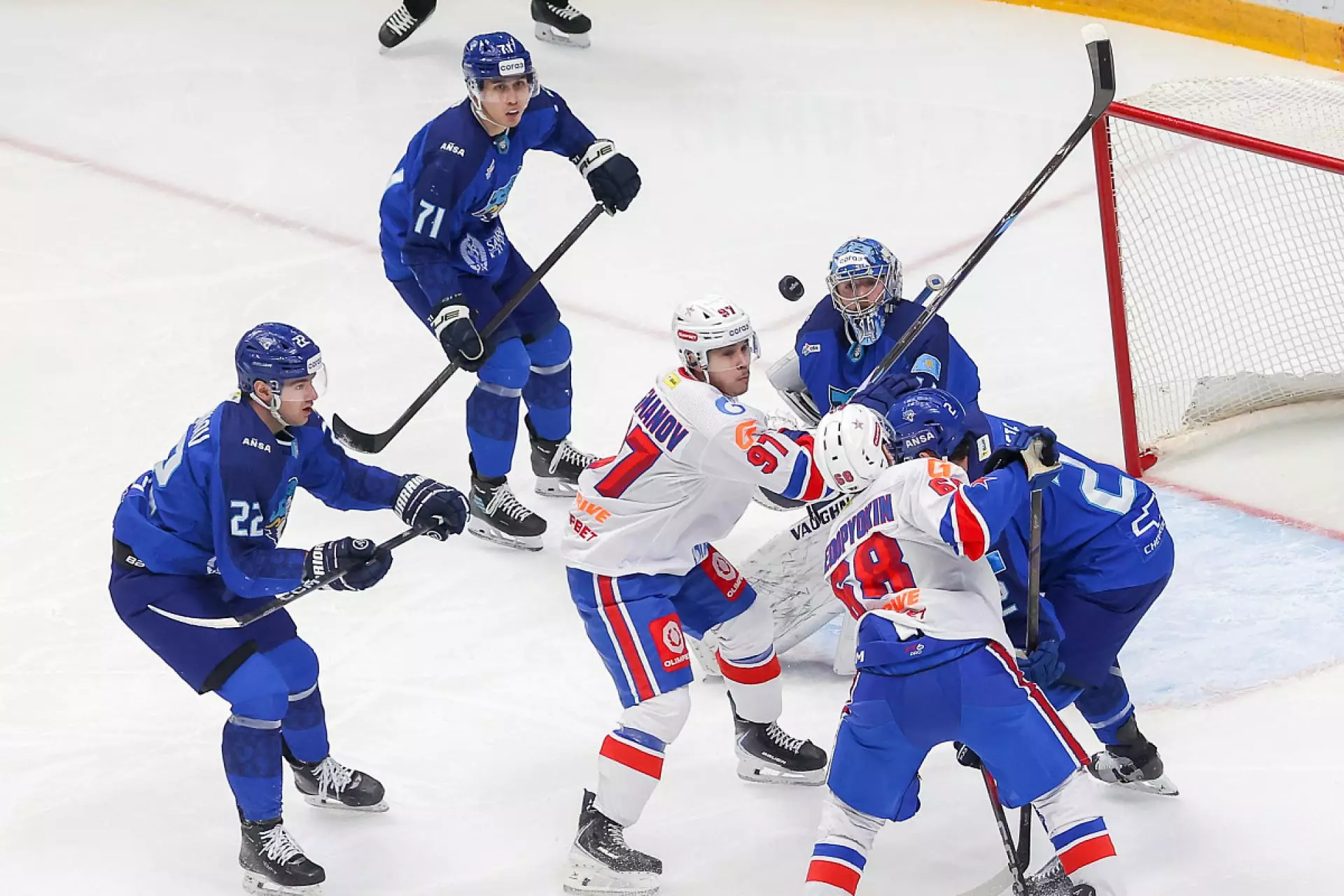 Разгромом завершился матч «Барыса» и СКА в Астане