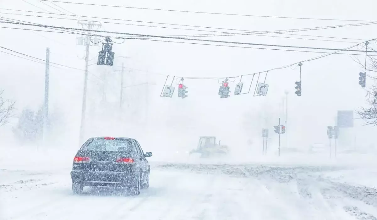 Метели и снегопады накроют трассы юга и юго-востока Казахстана