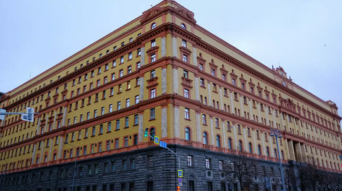 146 тысяч звонков в ФСБ за год: россияне массово доносят друг на друга