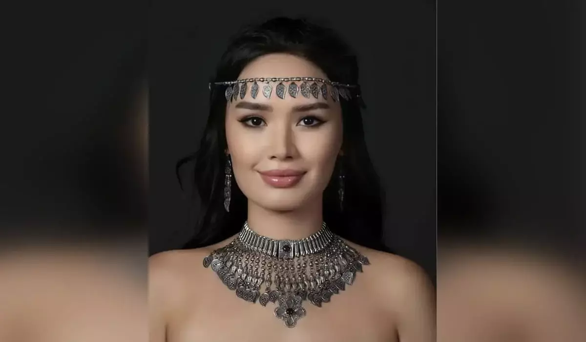 «Батыр қыз»: казахстанская модель, напавшая на россиянку на Бали, вернулась на родину (ВИДЕО)