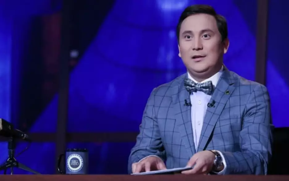 «Өлсеңдер оразада кетіп қалыңдар»: Қайрат Әділгерейдің орынсыз сөзі елдің ашуын туғызды (ВИДЕО)