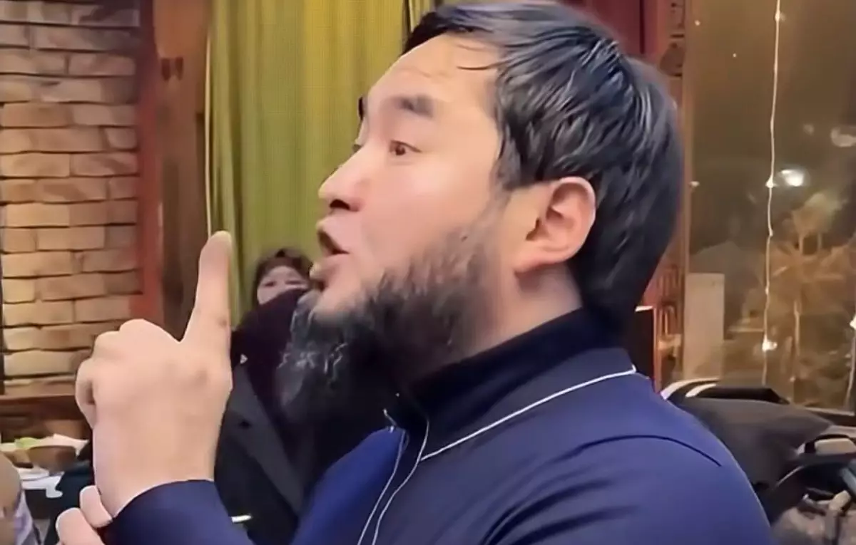 Жәннатты 7 мың долларға сатып алуға болатынын айтқан коуч талқыға түсті