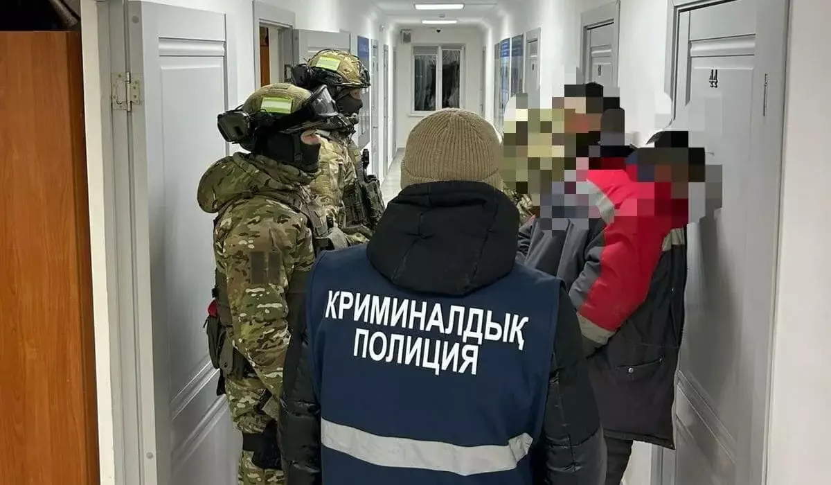 Три актюбинца вымогали миллионы у сельчанина: детали спецоперации