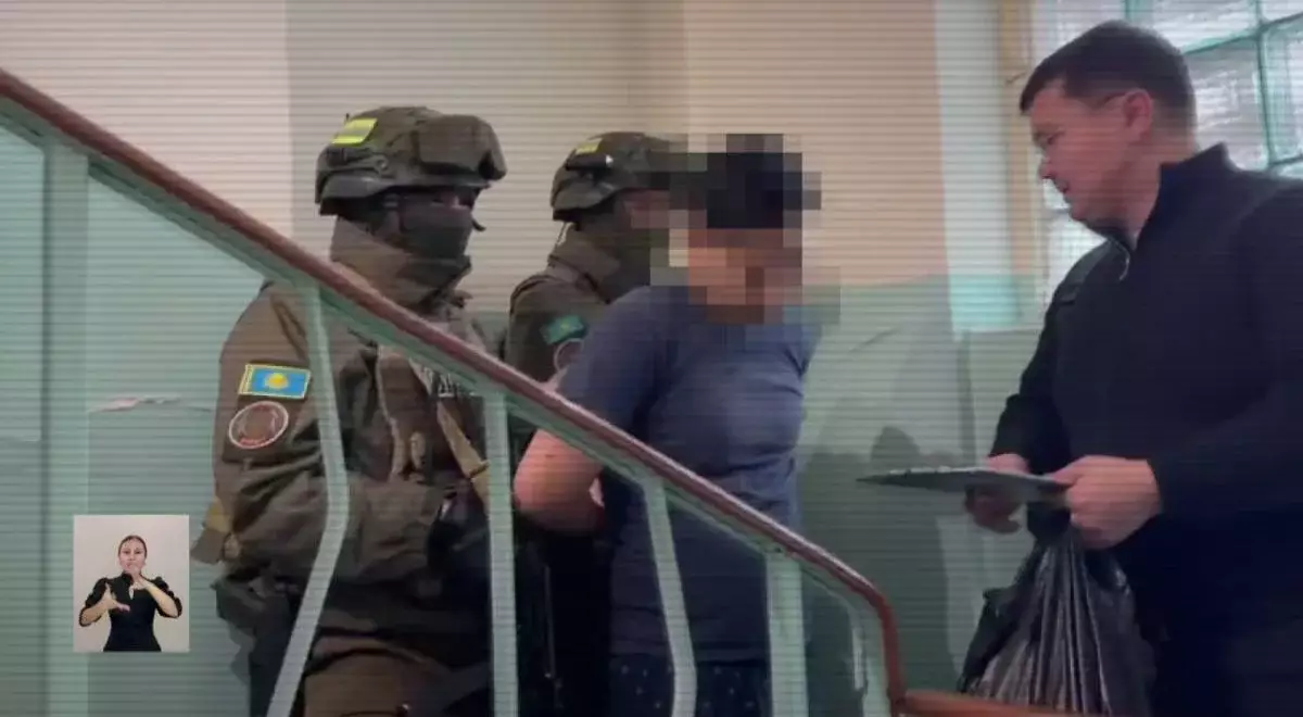 В Алматы пресекли работу интернет-наркомагазина (видео)