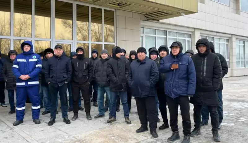 Рабочих завода стеклопластиковых труб массово увольняют в Мангистау