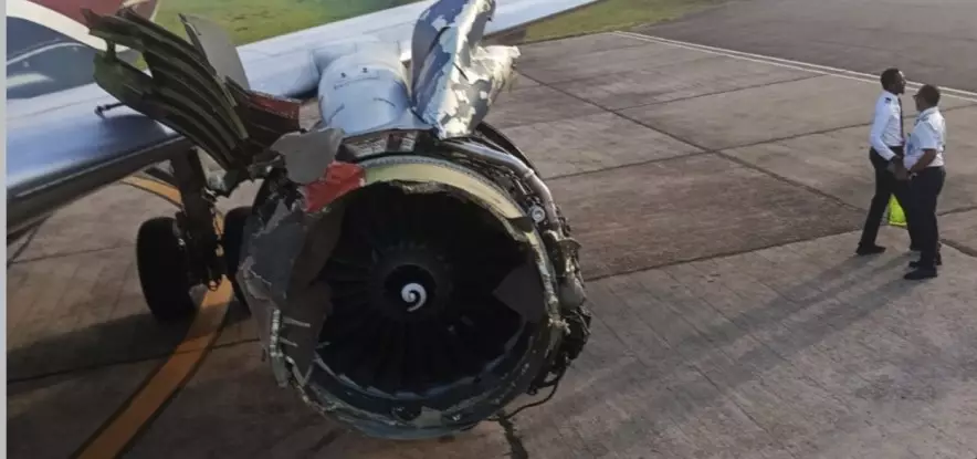 Самолёт Arik Air экстренно сел в Нигерии из-за отказа двигателя