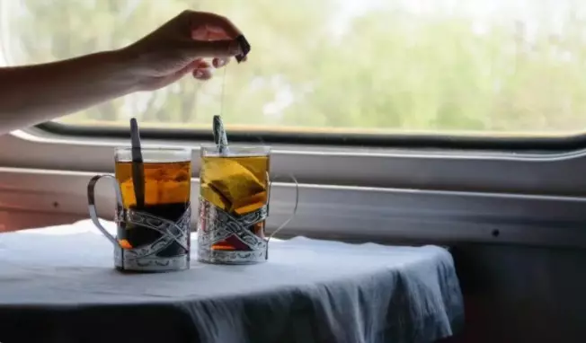 Келесі станциядан түсіріп тастауы мүмкін: пойызда не істеуге болмайды? 