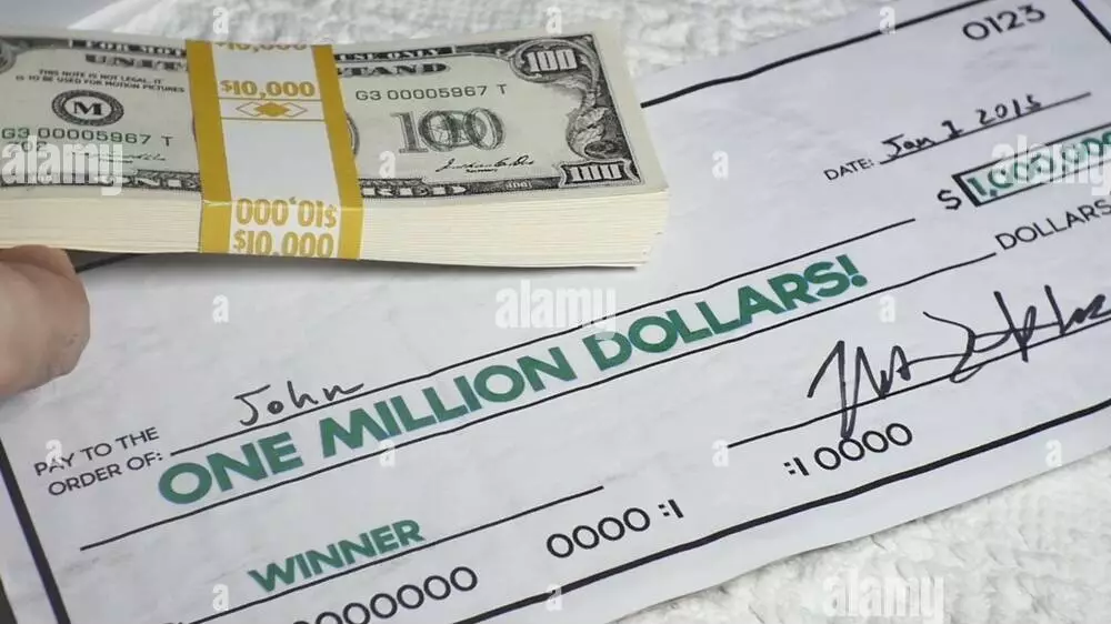 Компания азаматтың есепшотына қателесіп 1млн доллар аударып жіберген