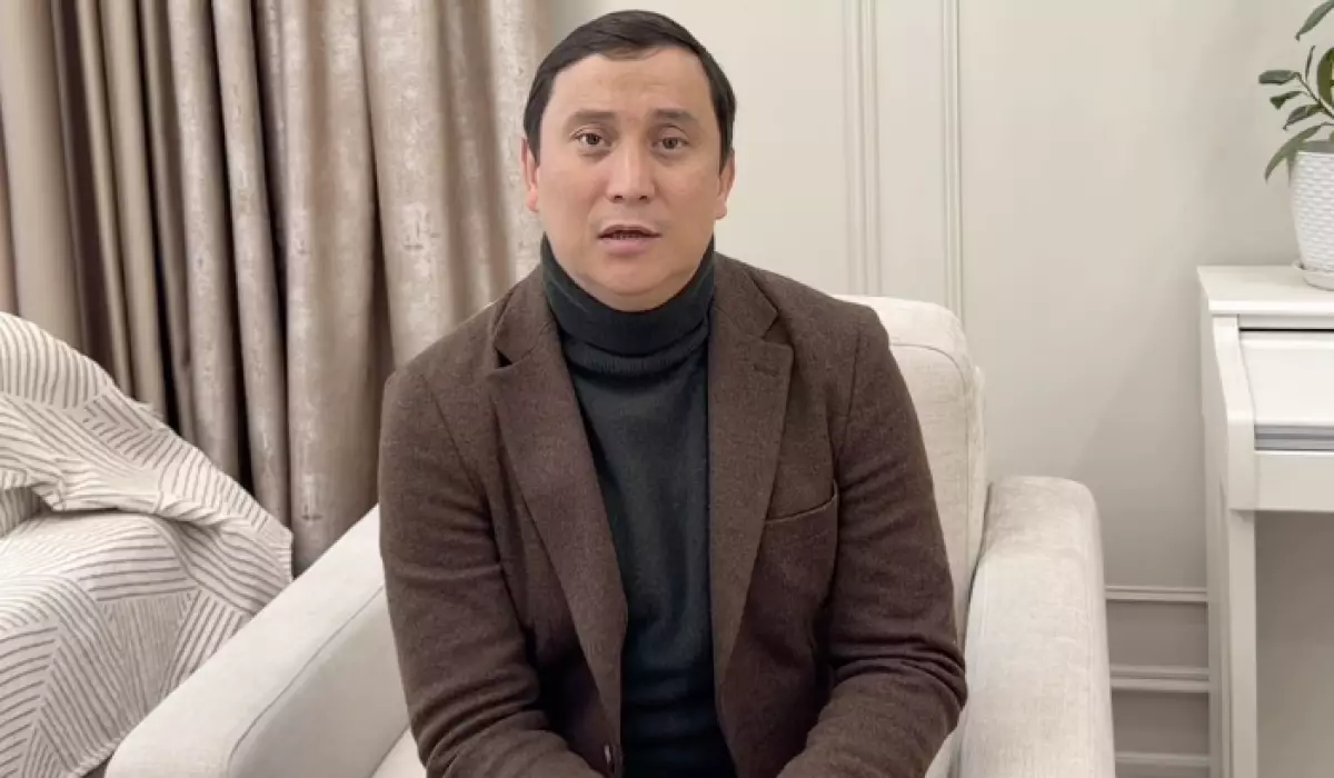 "Қарақшы, теріс жолмен жүрген". Актер Құрманғазы туралы айтқан сөзі үшін кешірім сұрады