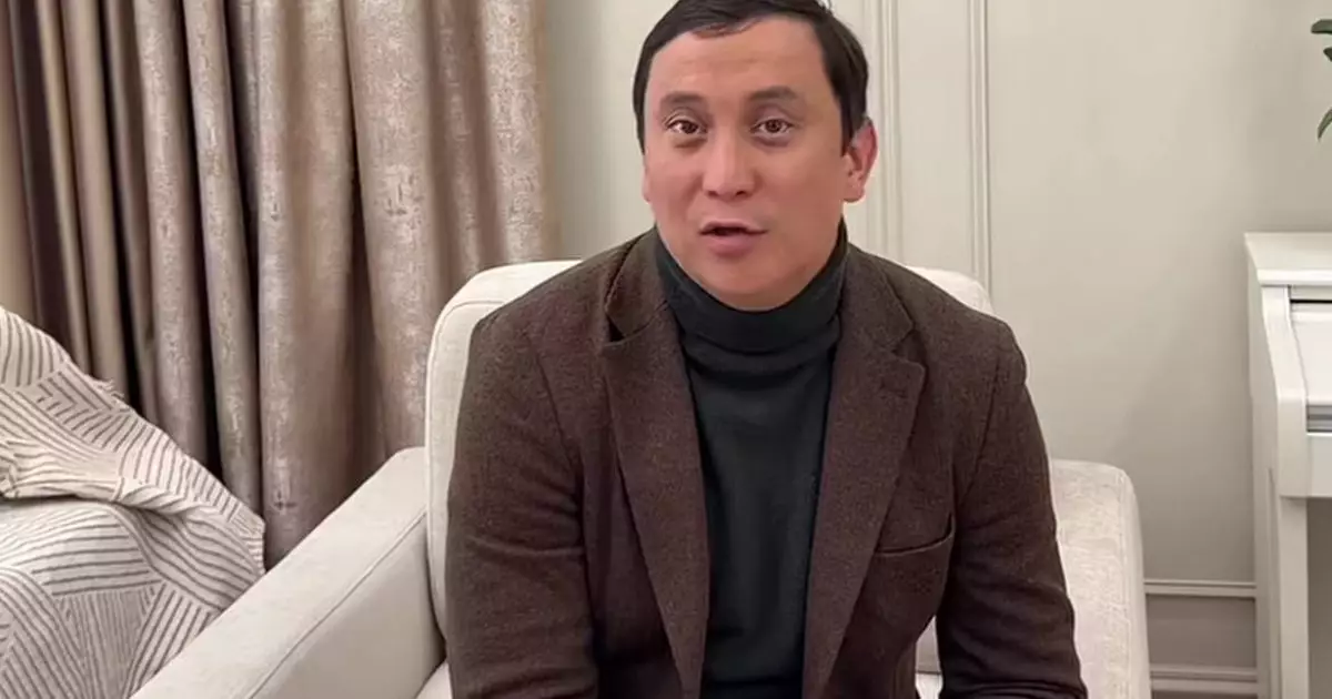  «Қателегімді мойындаймын»: Қайрат Әділгерей Құрманғазы туралы айтқан әзілі үшін кешірім сұрады 