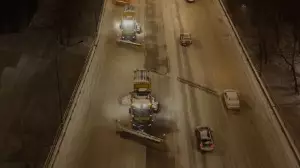 Алматының коммуналдық қызметтері мұз аралас жаңбыр кезінде қауіпсіз қозғалысты қамтамасыз етті