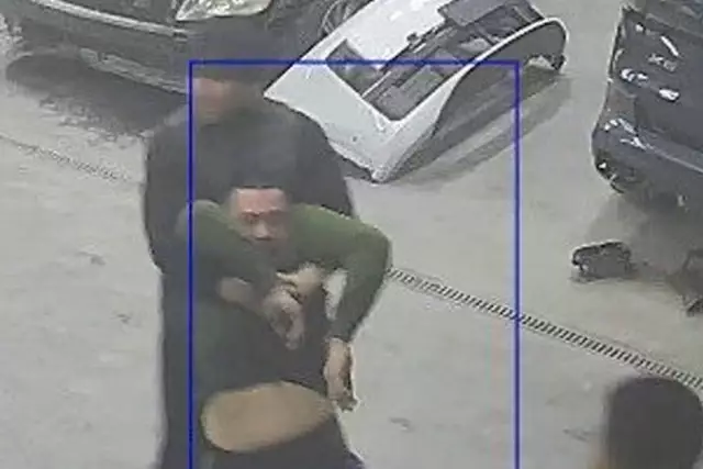 Алматыда ер адам қатыгездікпен соққыға жығылып, көз жұмды