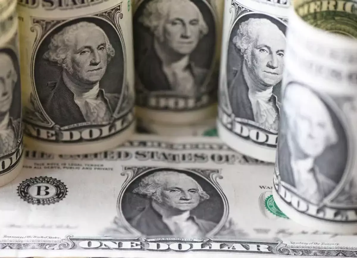 Снова на коне: что происходит с долларом в Казахстане