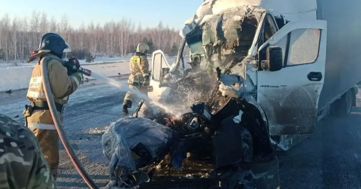  Ақмола облысындағы жол апаты. Жүргізуші көліктің ішінде қысылып қалды 