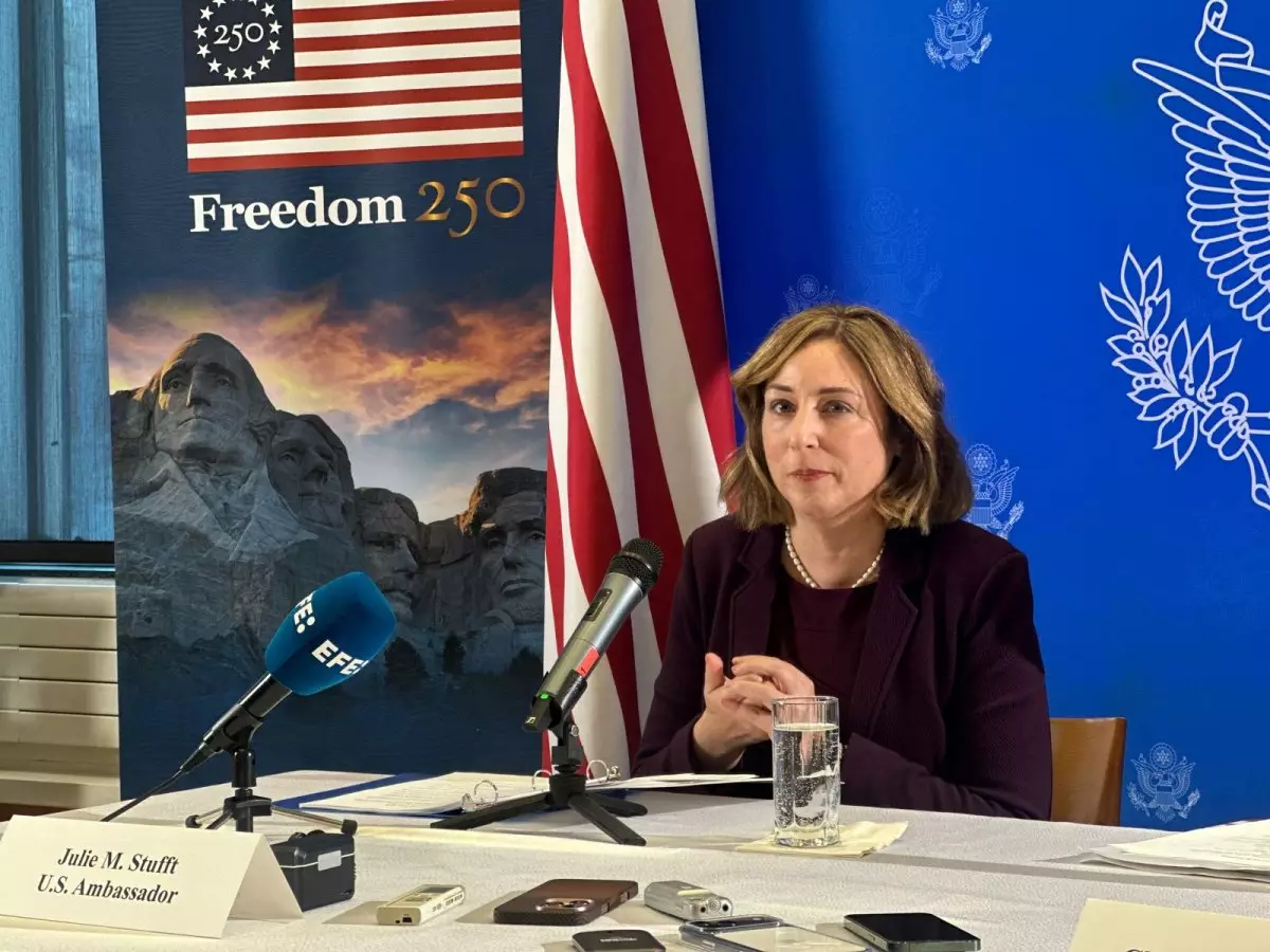 "Қазақ тілінің өркендеуіне дайын болуымыз керек": АҚШ елшісі қазақ тіліне қатысты пікір білдірді