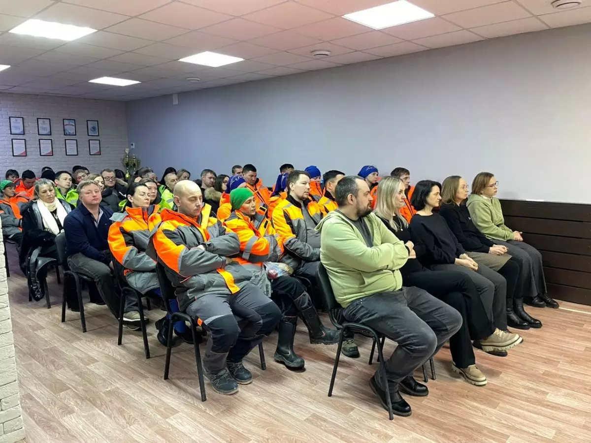 В Житикаринском районе прошла встреча с коллективом предприятия по разъяснению проекта Конституции