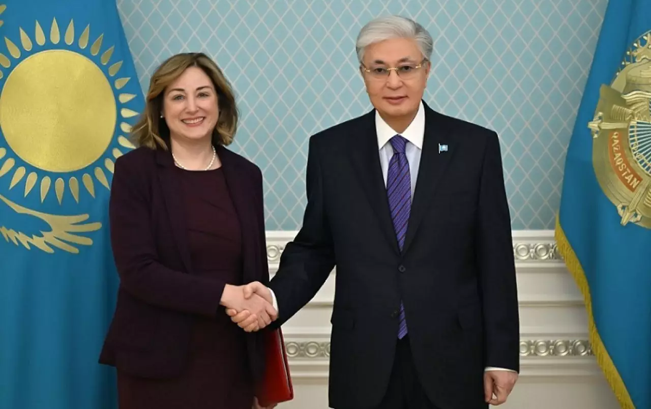 Глава государства принял посла США