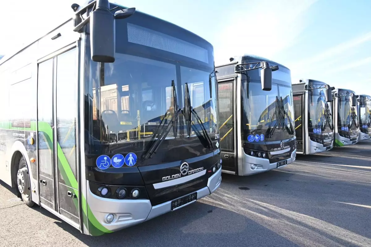 19 автобусных маршрутов временно изменят движение в Алматы