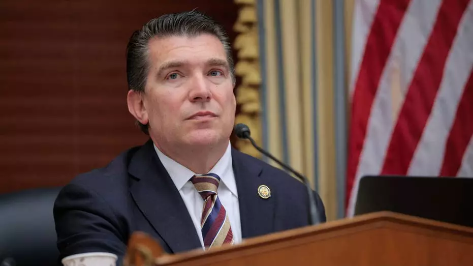 Законодатели обсуждают влияние ИИ на работу белых воротничков на фоне растущих опасений.