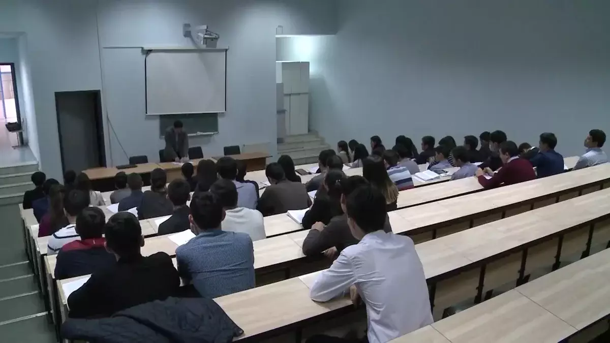 Новая Конституция Казахстана ставит образование и науку во главу угла