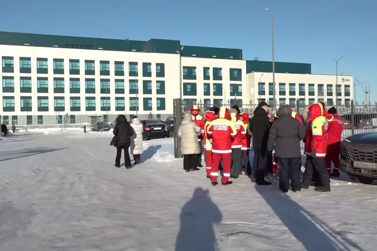 «Чужие среди своих»: медики санавиации жалуются на низкие зарплаты и задержки выплат