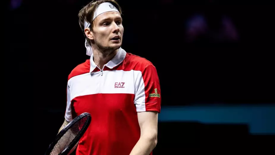 Бублик поздравил Шайдорова, а заодно одержал 200-ю победу в АТР и вышел в полуфинал в Роттердаме (ВИДЕО)