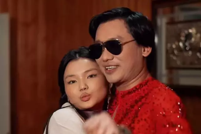 «Бізді қорлайсыңдар»: Қайрат Нұртастың қызы көпшілікке өкпесін айтты (ВИДЕО)