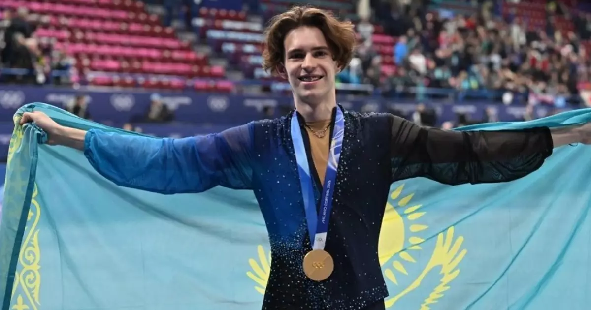  Президент Михаил Шайдоровты II дәрежелі «Барыс» орденімен марапаттайды 