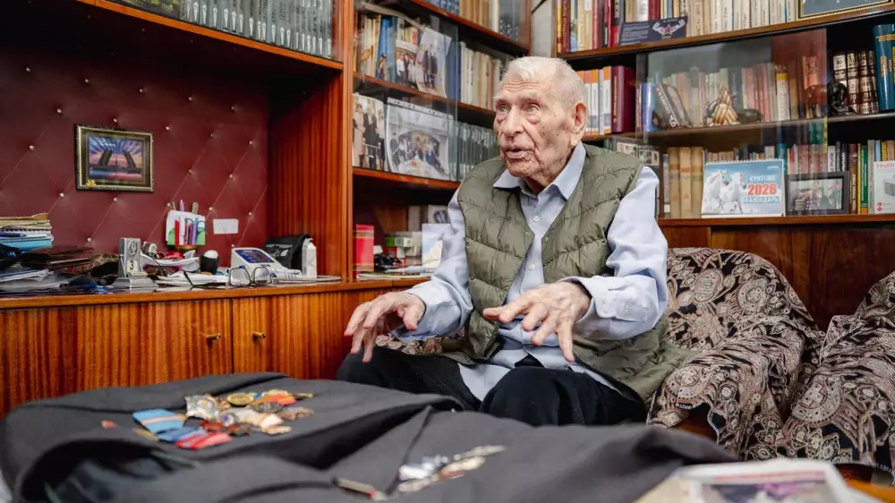 101-летний ветеран из Алматы рассказал о главных уроках жизни