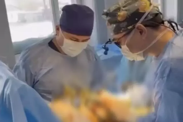 Ақмолада трактор басып кеткен ер адамға 7 сағат бойы ота жасалды