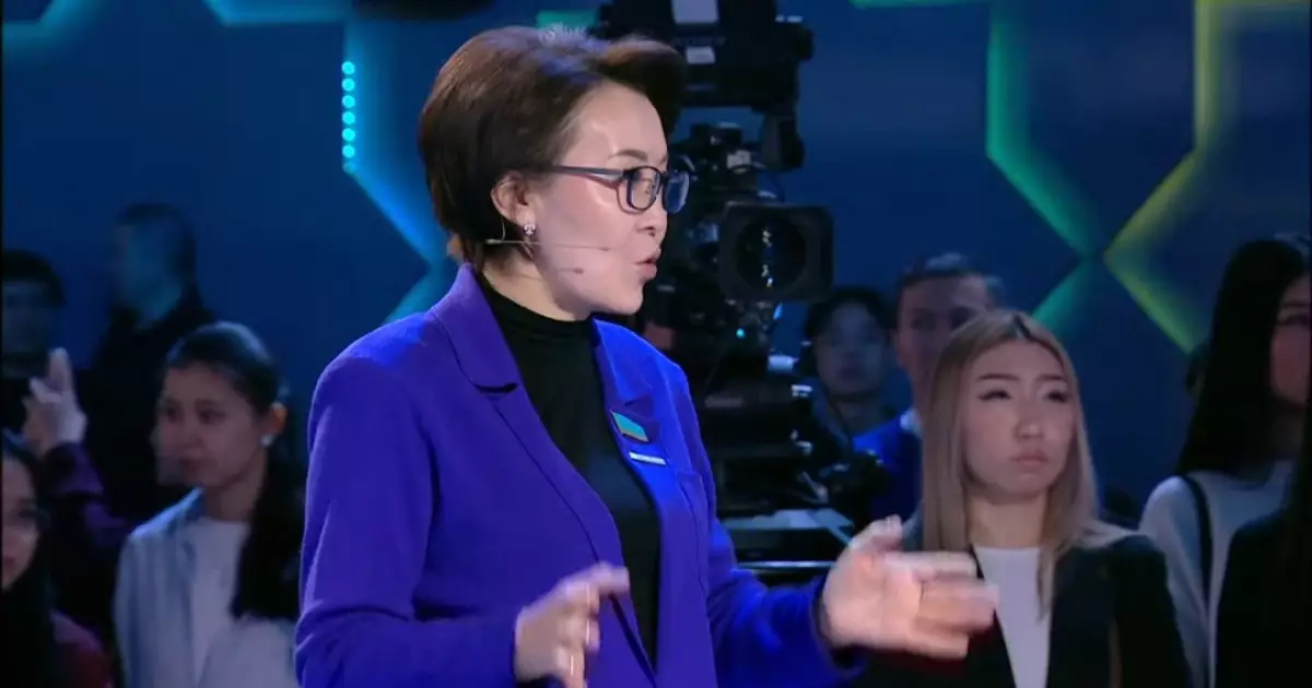  Үнзила Шапақ: Жаңа Конституция жобасындағы басты құндылық – адами капитал 