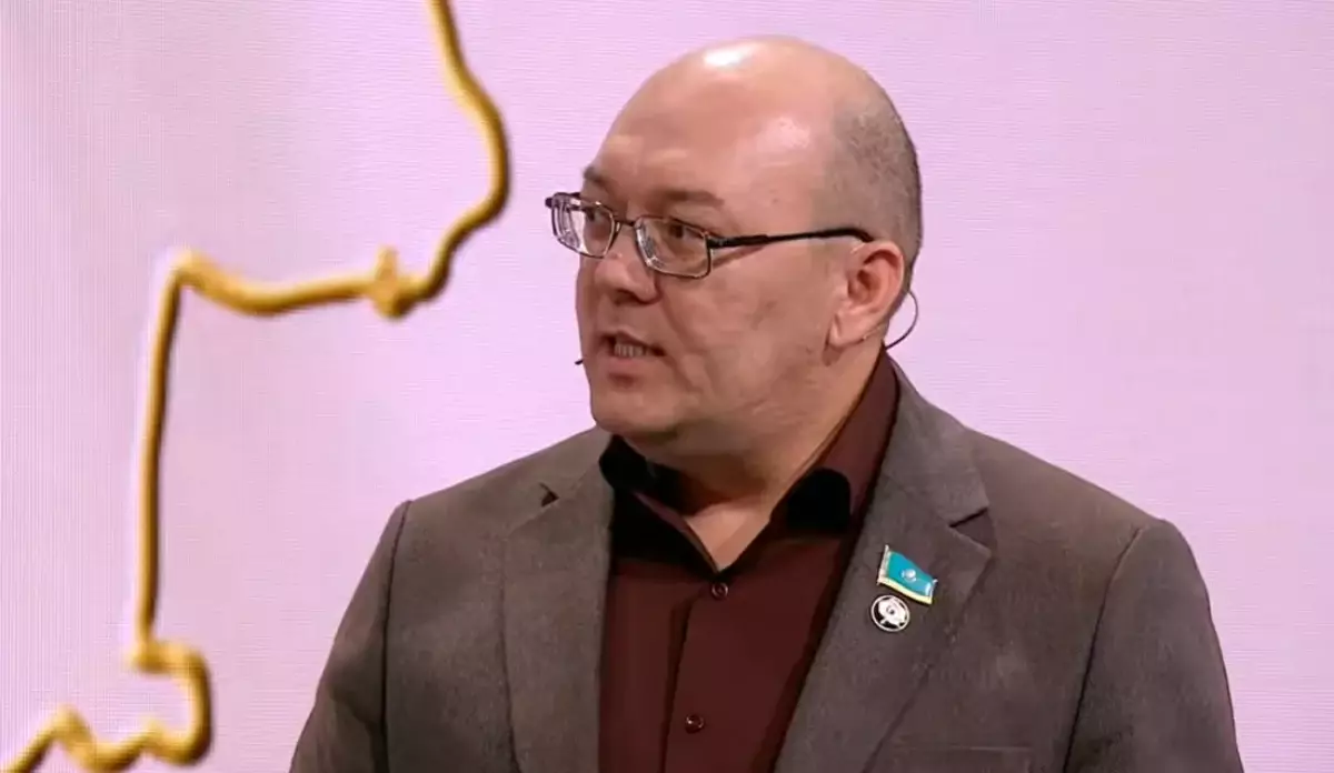 Города ускоренного развития: Асхат Рахимжанов разъяснил нормы Конституции