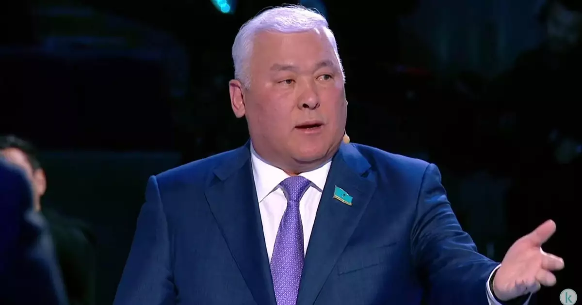   Депутат Мұрат Әбенов Жаңа Конституцияда екінші әйел насихатына нақты тосқауыл қойылғанын айтты   